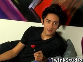 Alex Todds gay sex scene in an Asian mobile gay porn movie