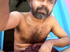 Hot desi cock in hand job action in this xvideo
